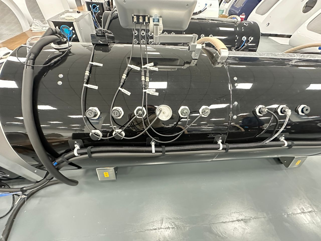 TimeCapsule Vision C900+ – 2.0 ATA Hard-Shell Monoplace Hyperbaric Oxygen Chamber