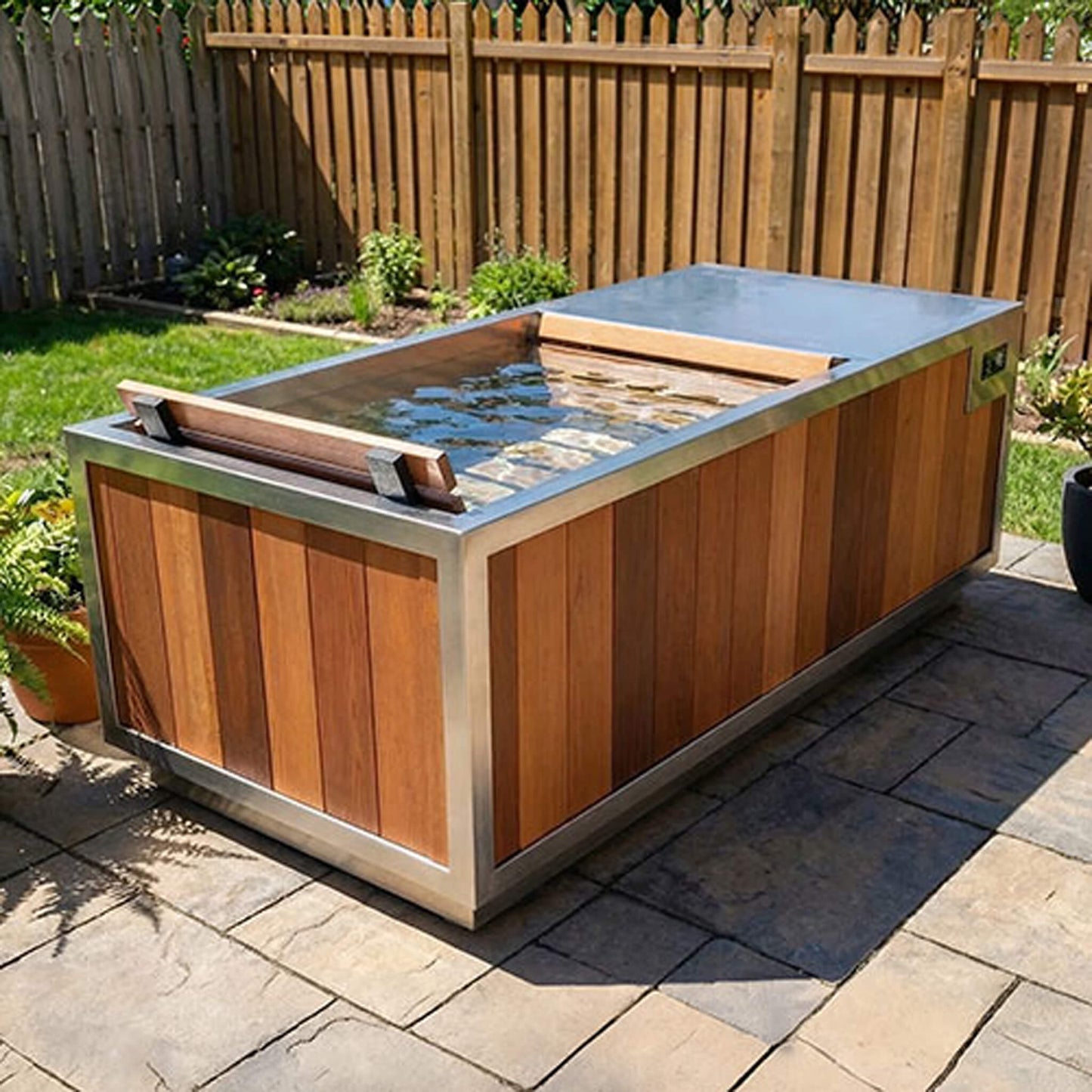 Finnmark SoulCold™ Premium 1-Person Cold & Hot Plunge with Cover (SAK85319)