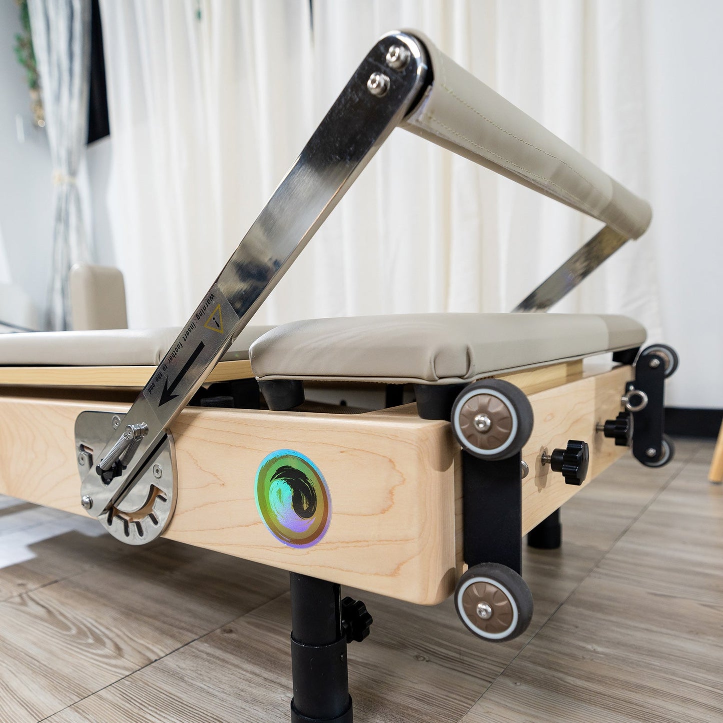 Janet Elite 2.0 – Foldable Pilates Reformer with Large Smart Screen (RE015)