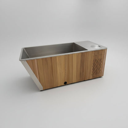 Wood & Stainless Steel Plunge Pool with Integrated Chiller/Heater